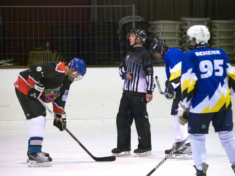 Normal Derby 06 12 2011 95