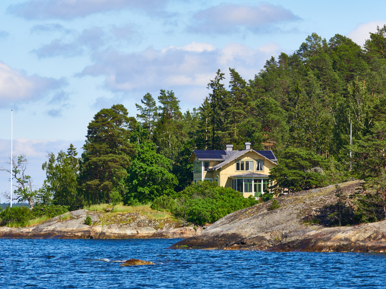 077 Stockholm 14 06 19 171