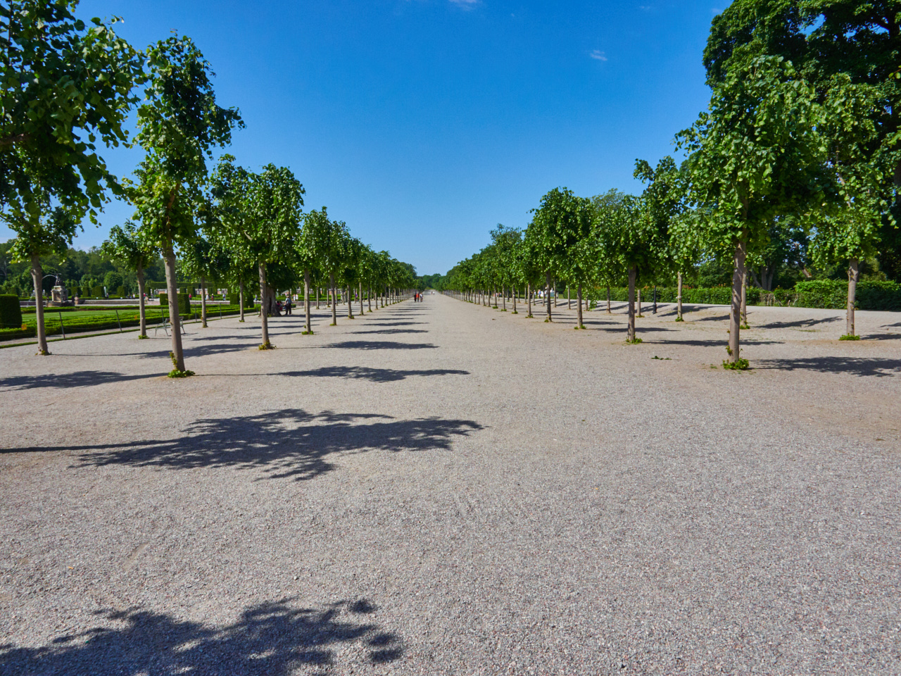 102 Stockholm 15 06 19 4