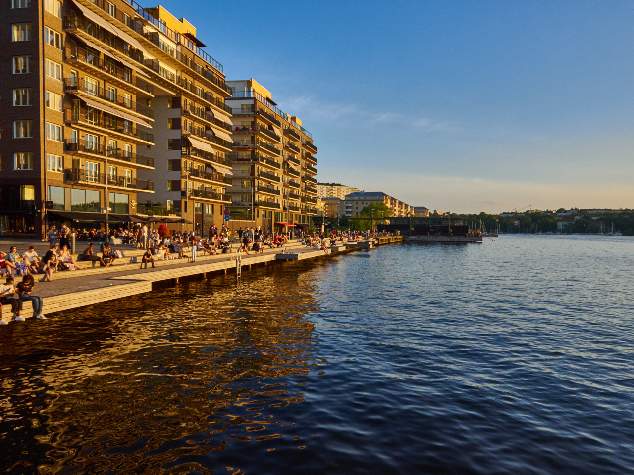 134 Stockholm 15 06 19 84