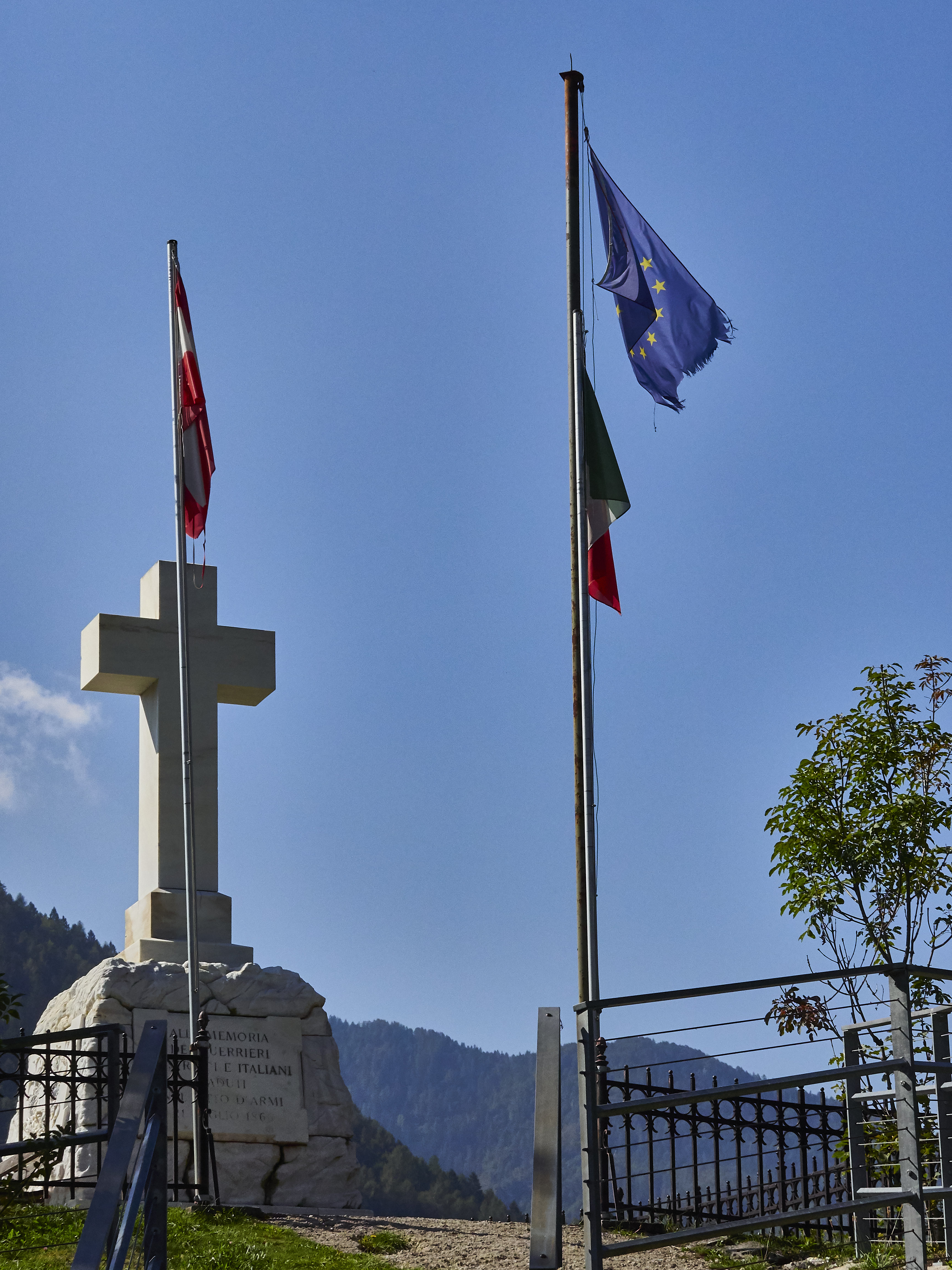 Ledrosee 16 09 19 18