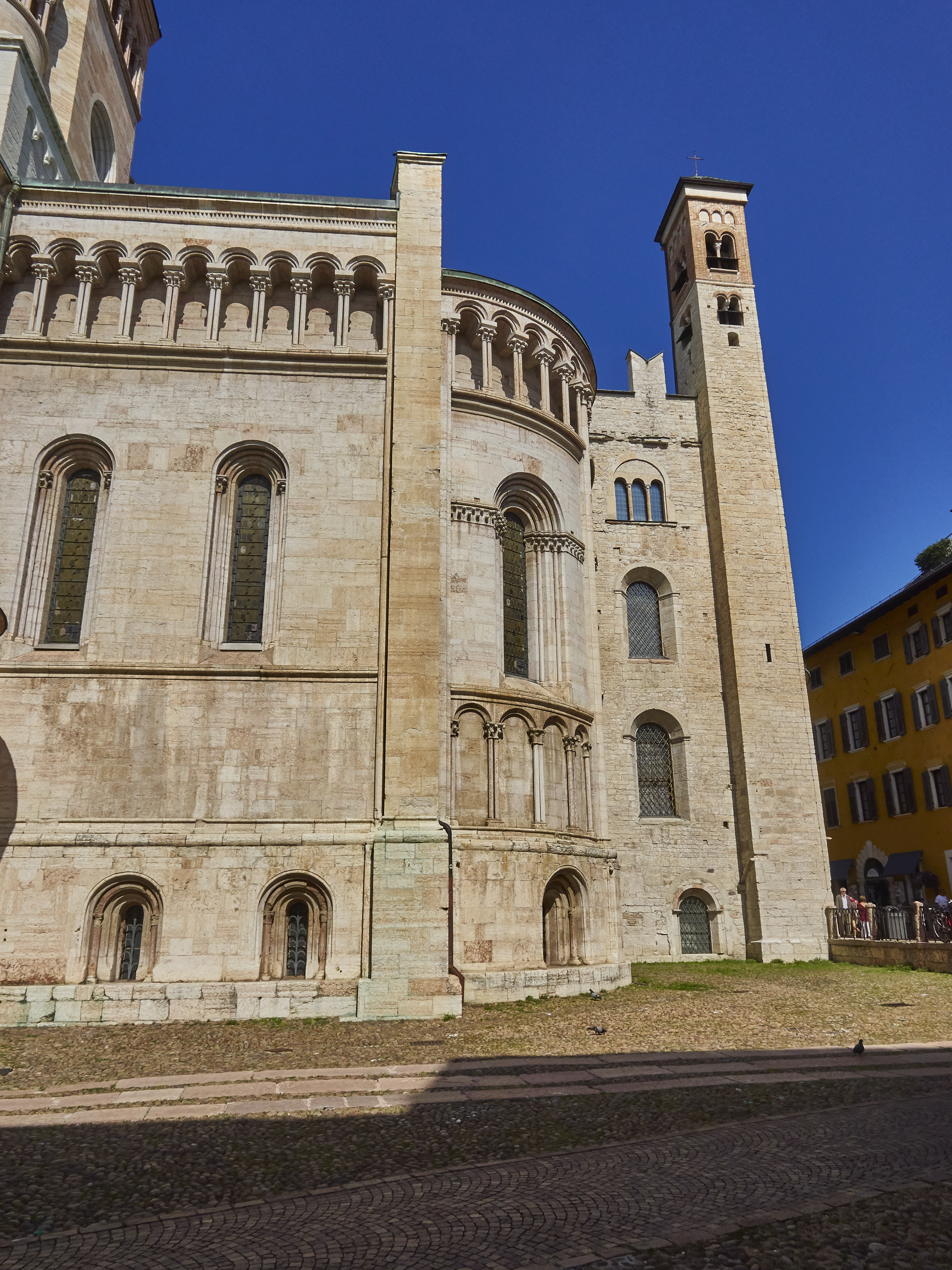 Ledrosee 18 09 19 14