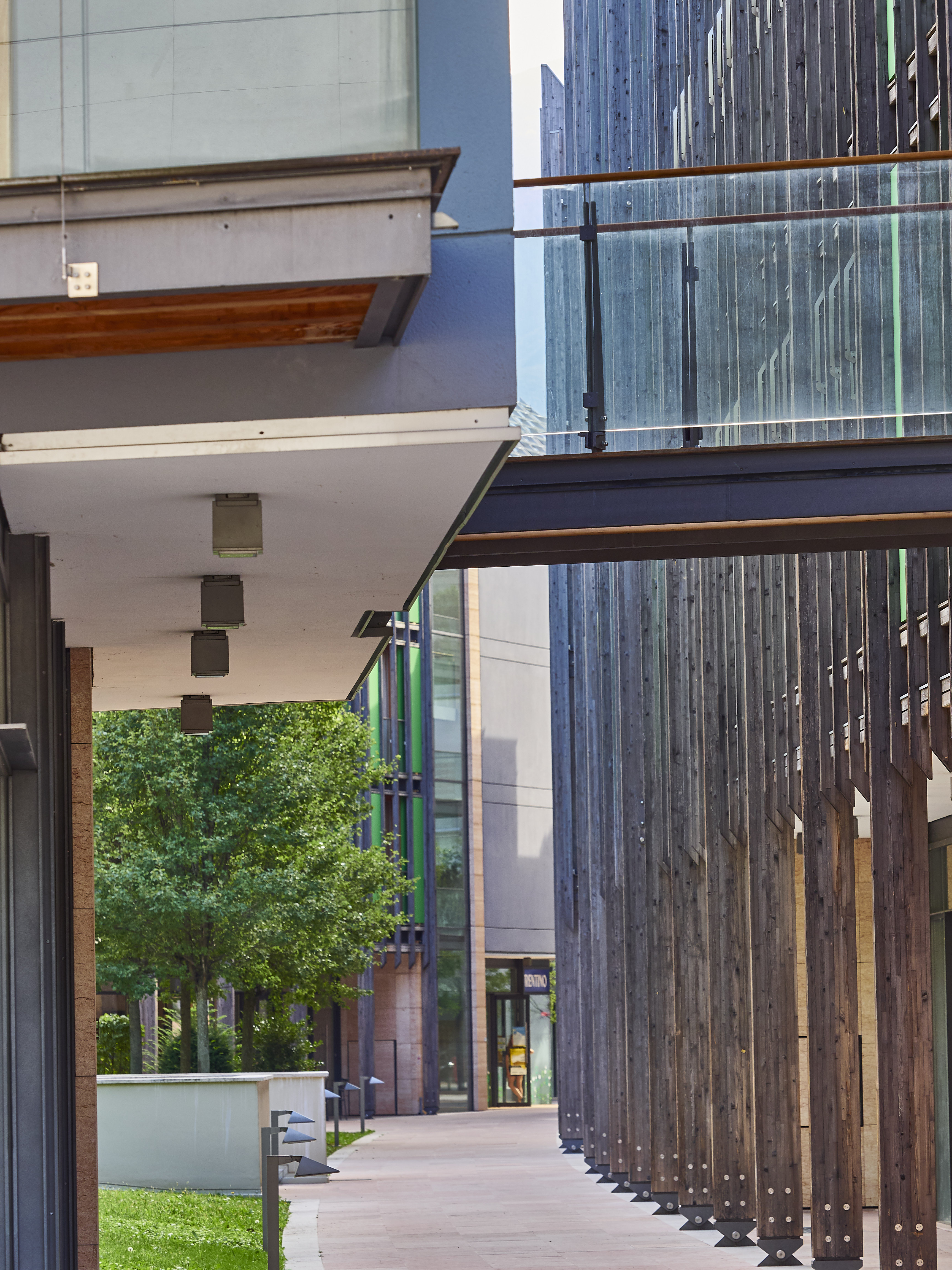 Ledrosee 18 09 19 30