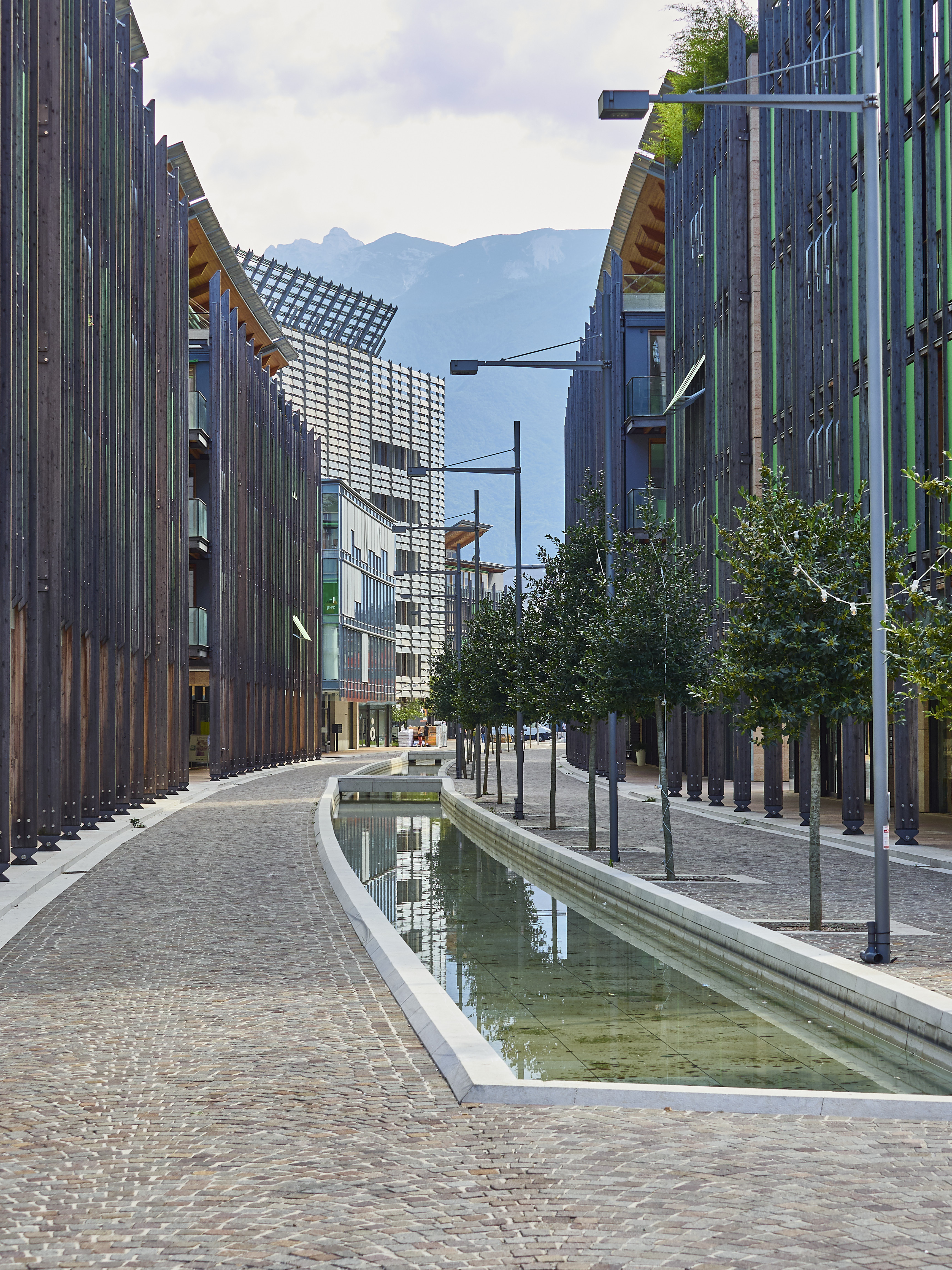 Ledrosee 18 09 19 31