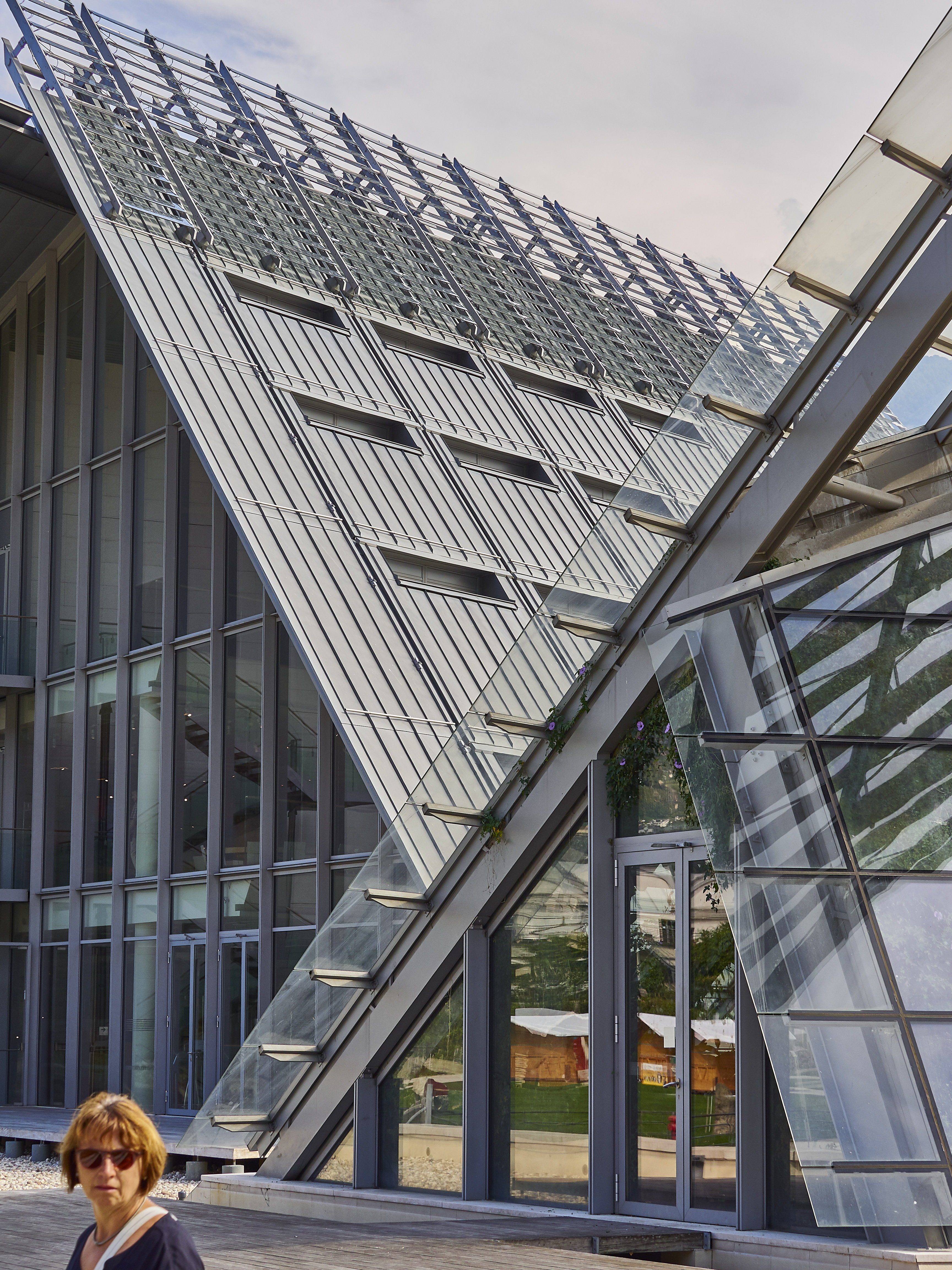 Ledrosee 18 09 19 33