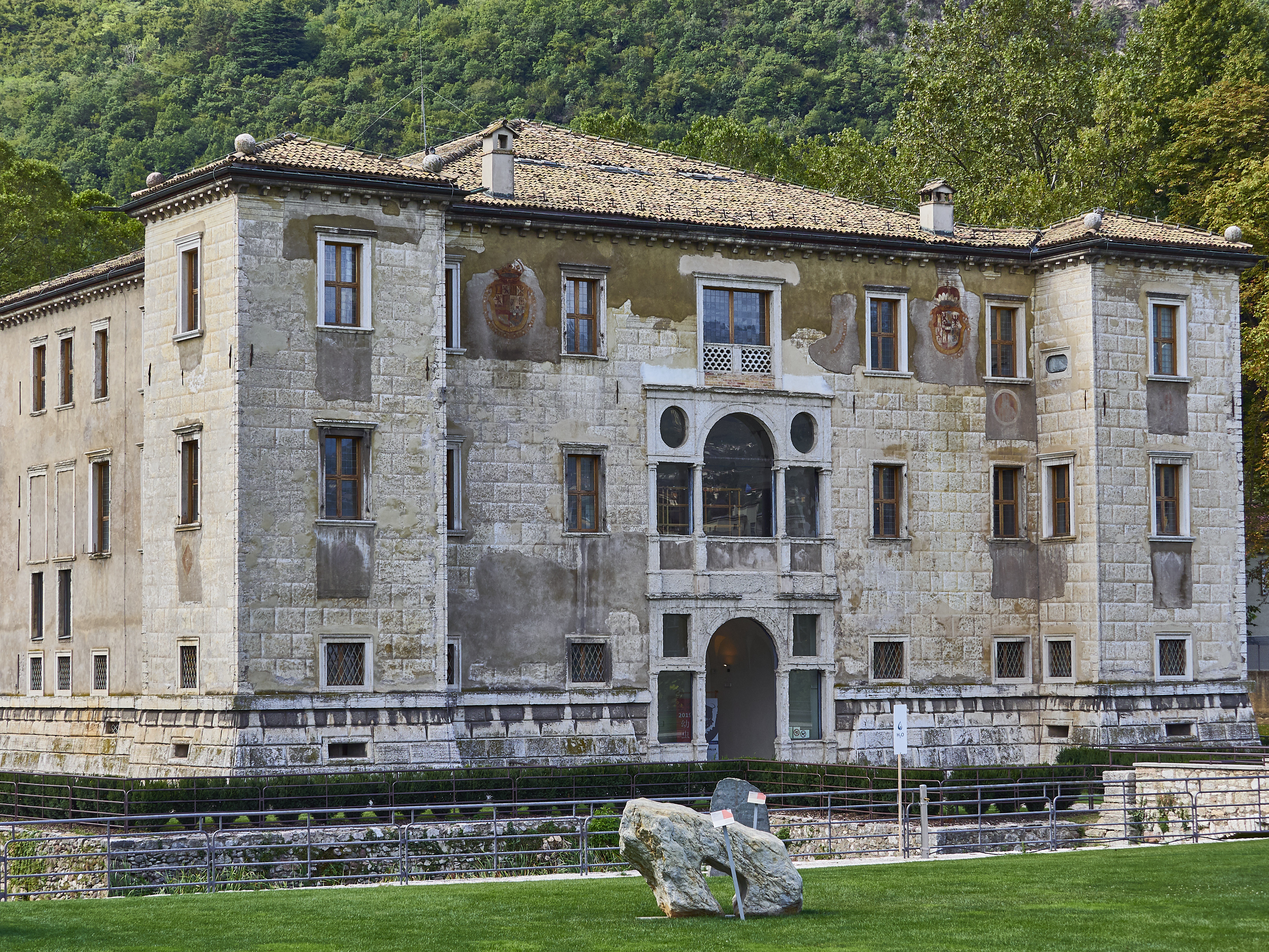 Ledrosee 18 09 19 36