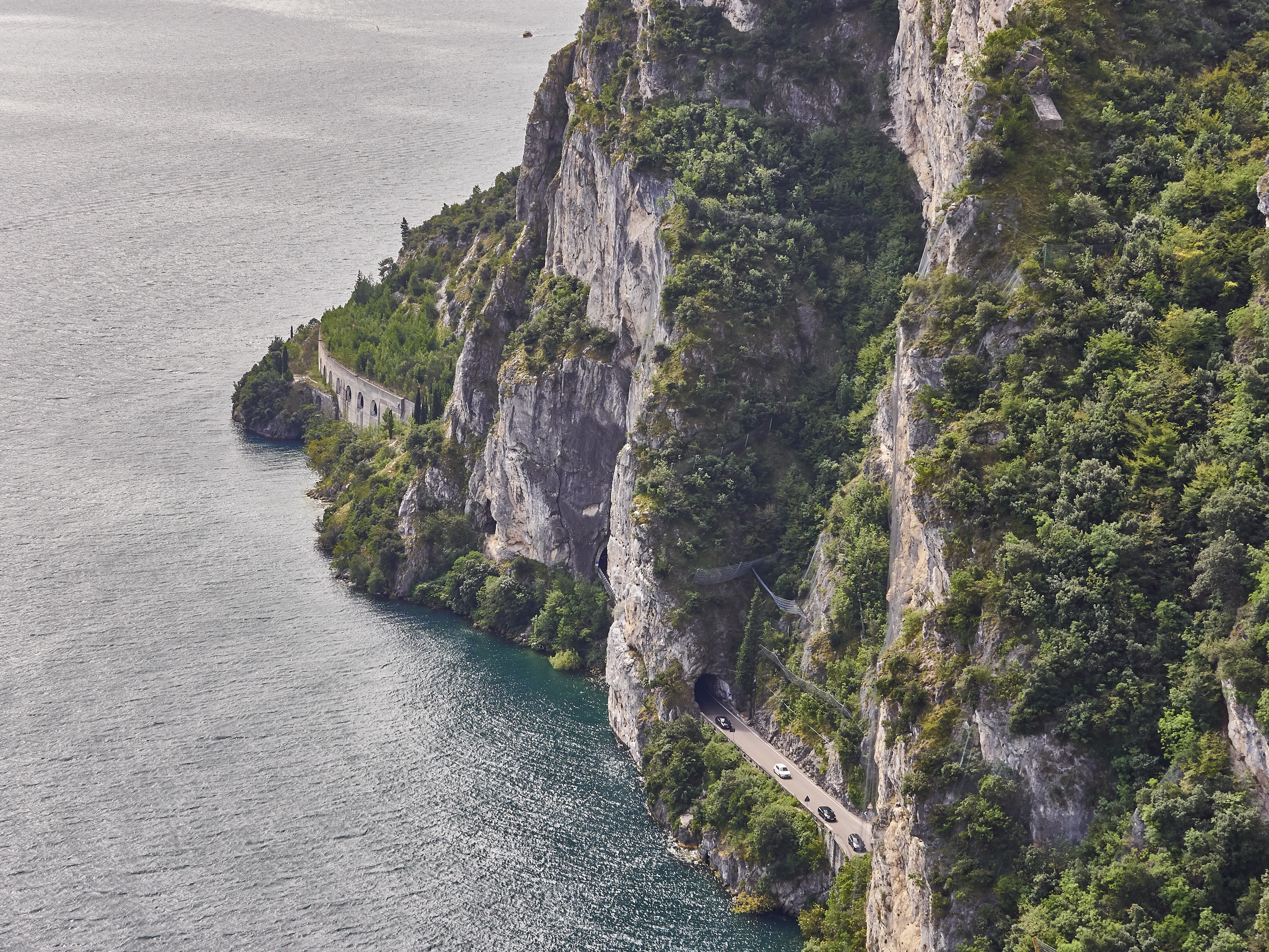 Ledrosee 20 09 19 47