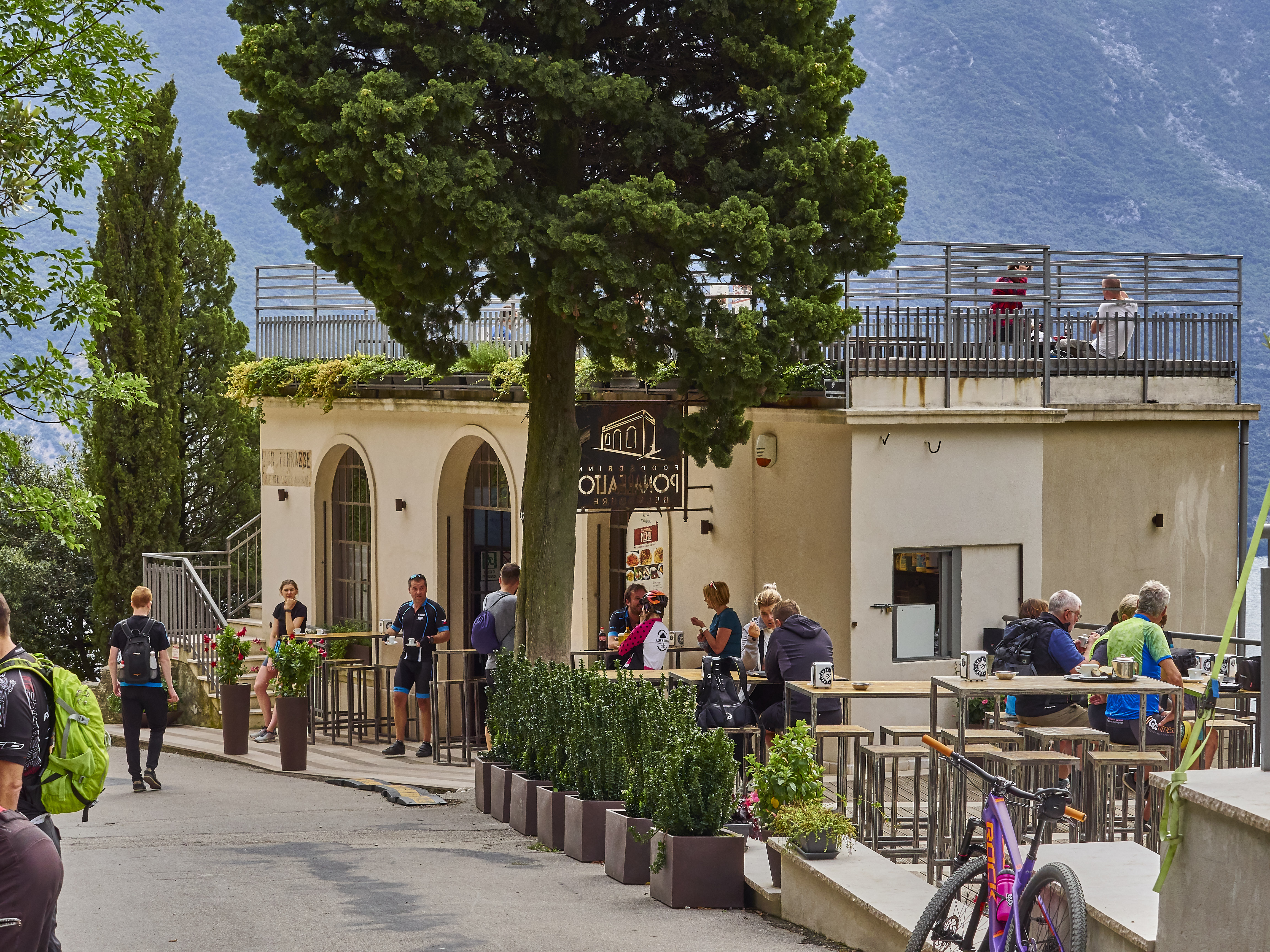 Ledrosee 20 09 19 55